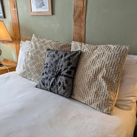 Hotel Seven Stars Ledbury Esterno foto
