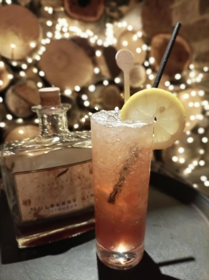 Hotel Seven Stars Ledbury Esterno foto