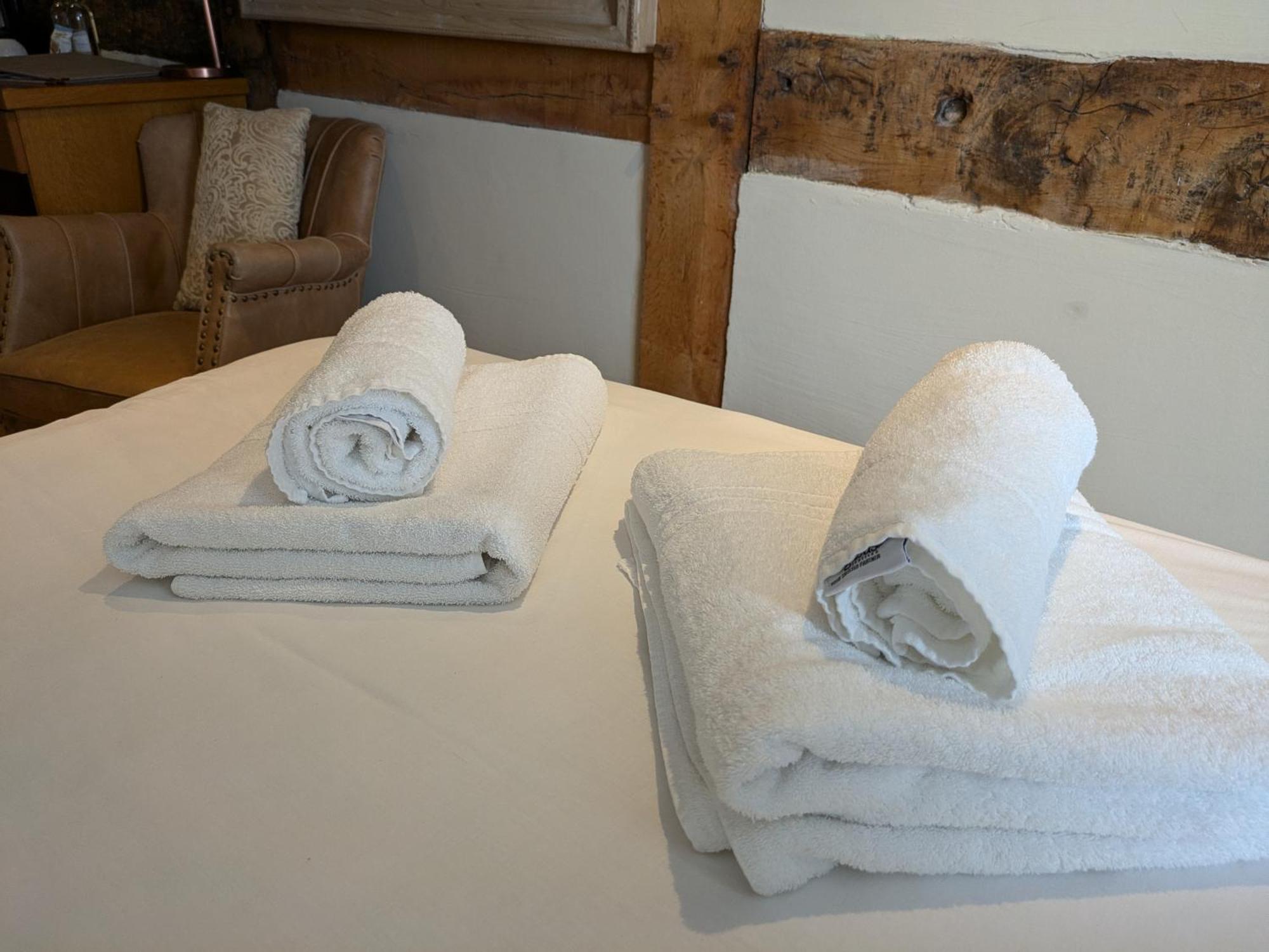 Hotel Seven Stars Ledbury Esterno foto