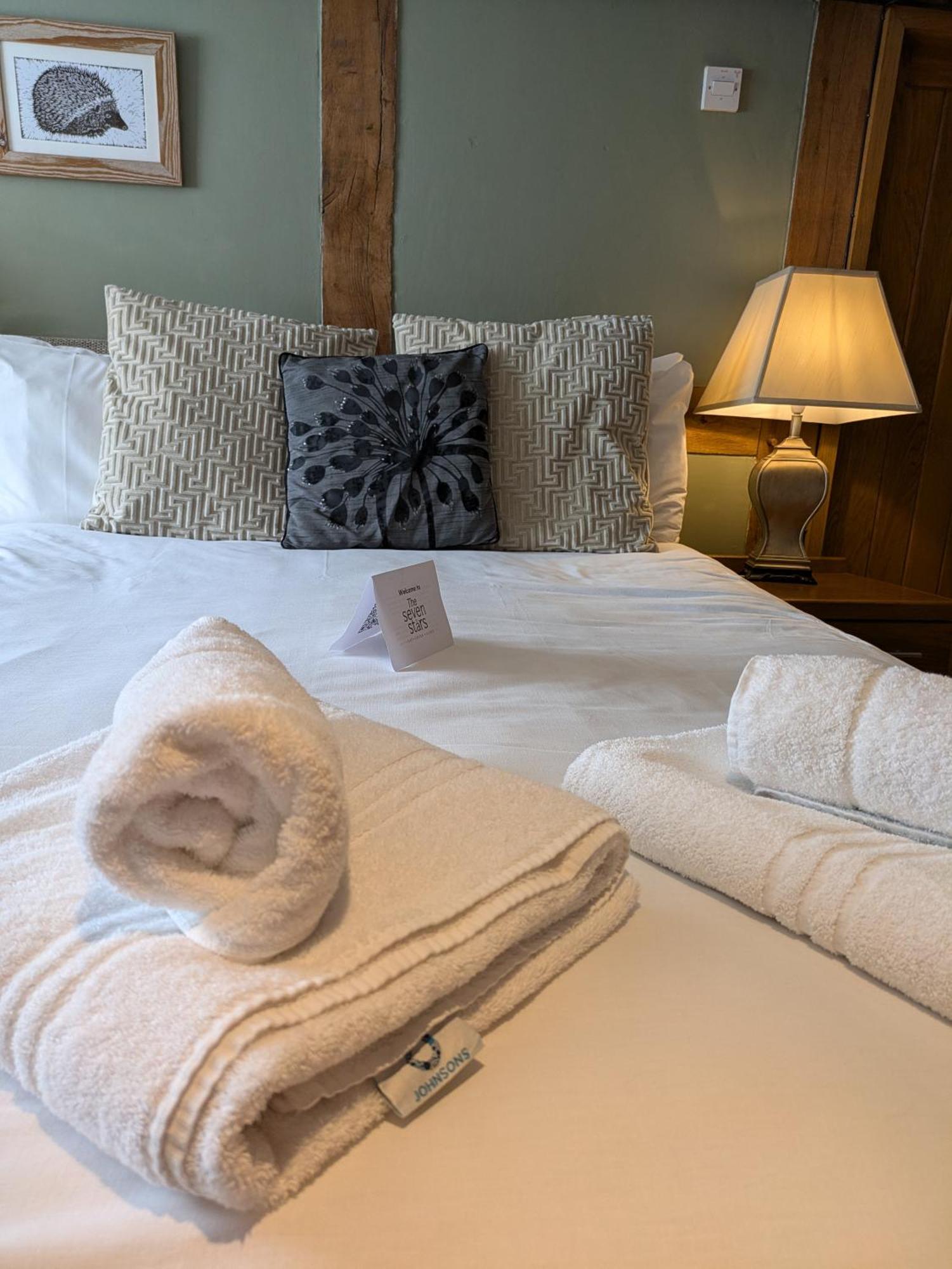 Hotel Seven Stars Ledbury Esterno foto