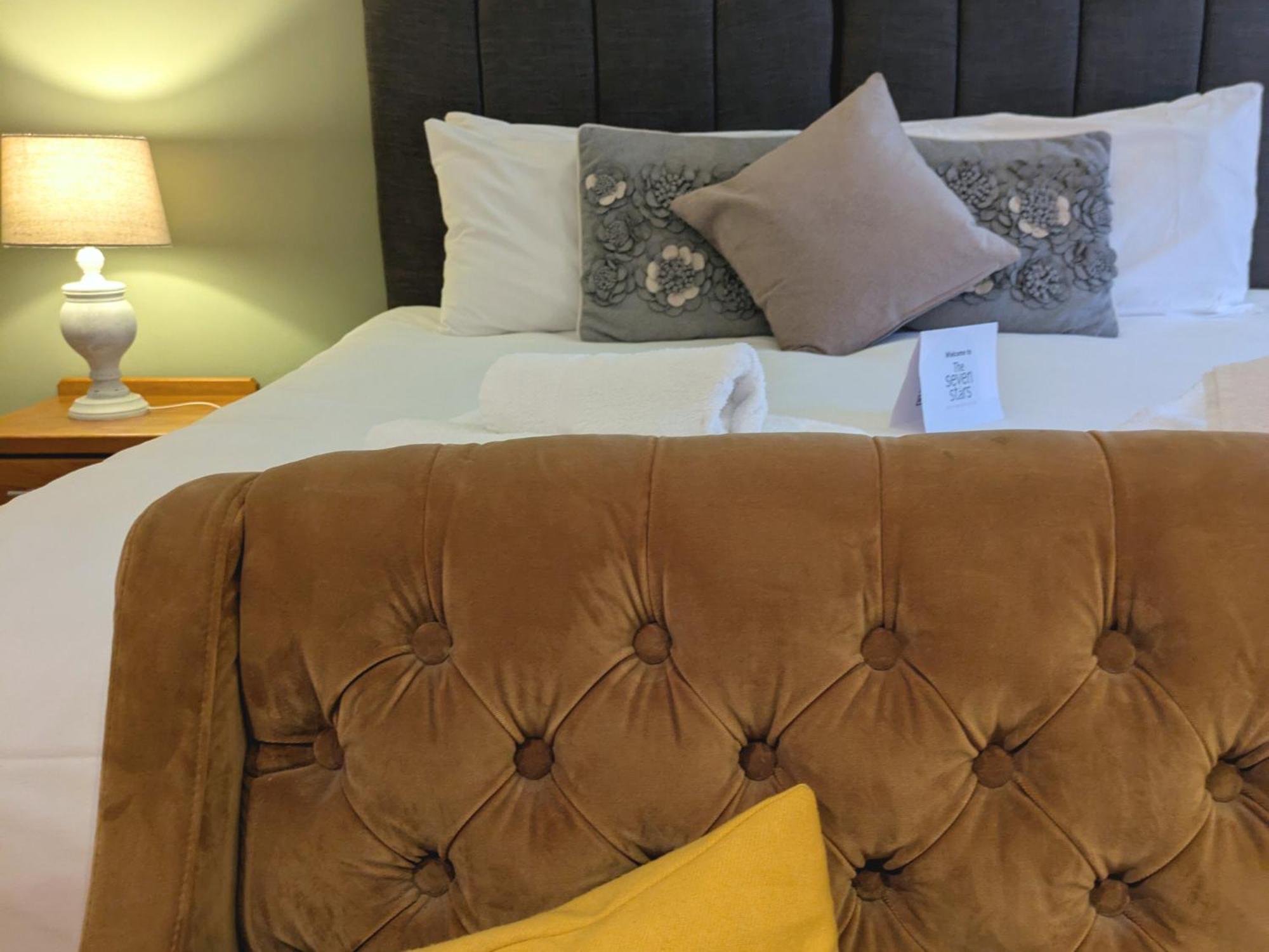 Hotel Seven Stars Ledbury Esterno foto